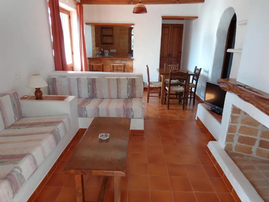 Apartamentos Los Pinares Benet Santa Eulalia del Río