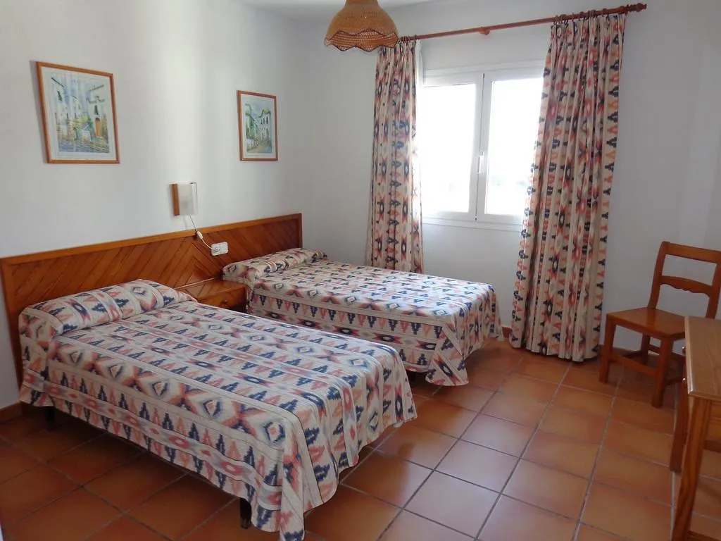 Apartamentos Los Pinares Benet Santa Eulalia del Río España